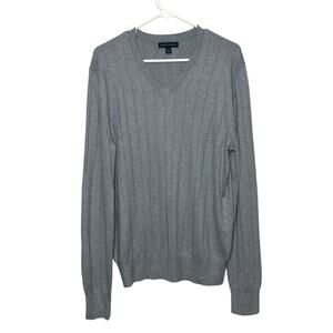Banana Republic Men Gray Silk V Neck Sweater size Large